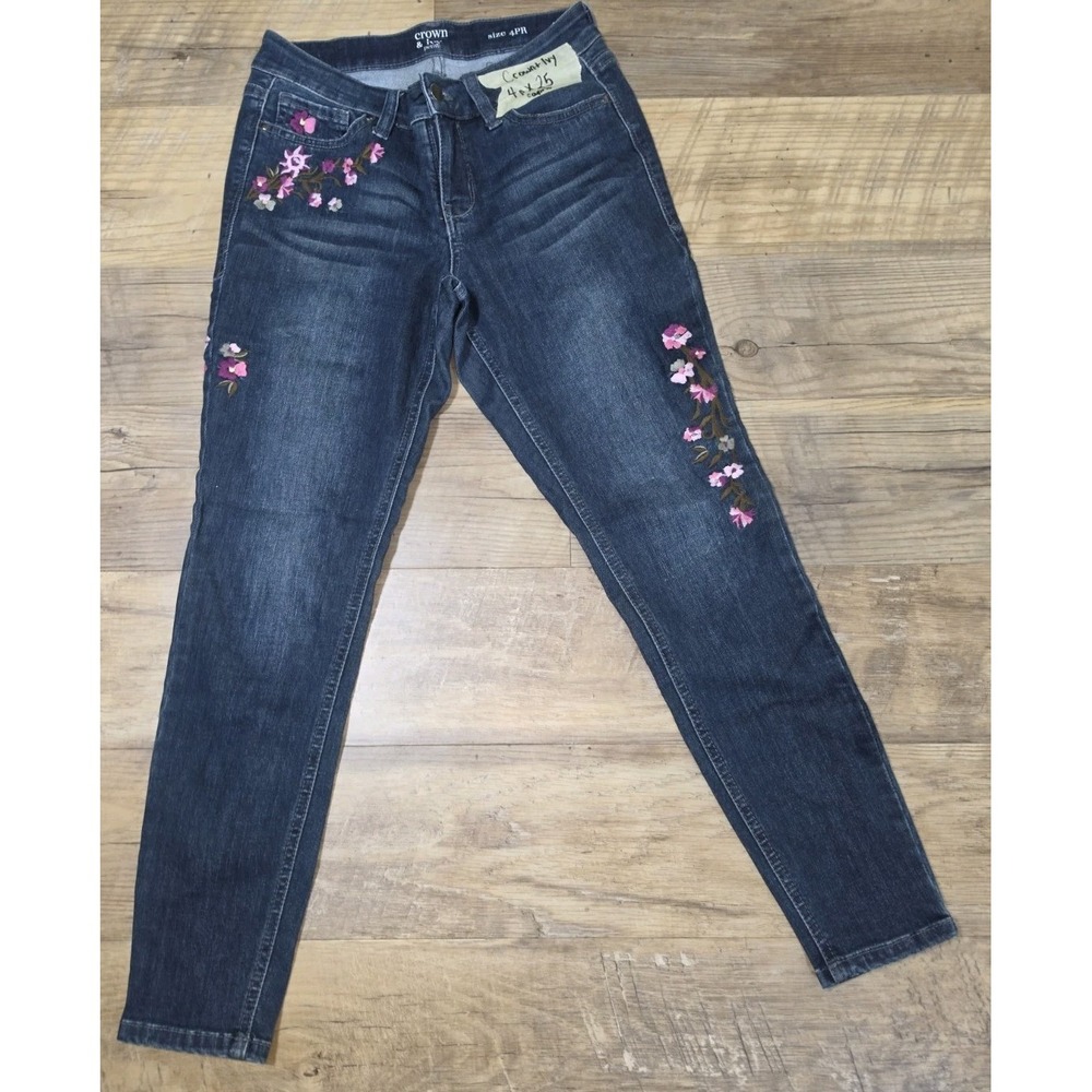 Crown & Ivy Jeans Womens 4petite Blue Embroidered Pants Denim WomenCapri/ankle